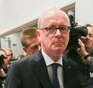 Armand De Decker, verdacht van corruptie in Kazachgate, verlaat MR