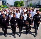 Mawda sereen begraven: 1.500 mensen stapten mee in witte mars