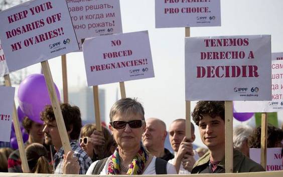 Meerderheid dient wetsvoorstel in om abortus uit strafwet te halen