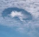 Hoe ontstaat deze opvallende 'kwallenwolk'?