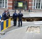 Waterlek in Brussel zorgt voor zinkgat en ondergelopen treintunnel: 200 mensen geëvacueerd