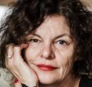 In gedachten zie ik zijn moeder die niet weet waar hij is en of hij nog leeft