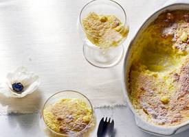 Zachte mousse op een laagje crème 