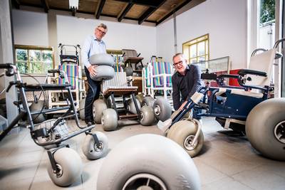 Rolstoel met brede banden uit Oosterhout geeft plezier in het leven