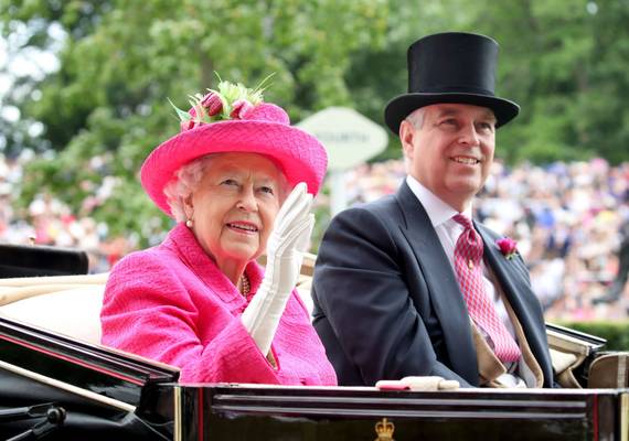 ‘Koningin Elizabeth neemt alle juridische kosten van prins Andrew op zich’