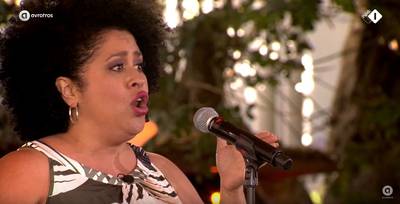 Zee van tranen door Italiaanse versie Margherita van Tania Kross