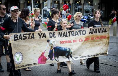 Stier doodt bejaarde man (82) bij stierenrennen in Spanje: 'Het was verschrikkelijk’