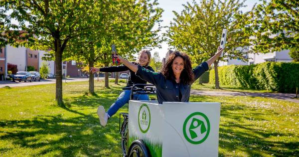 Sbs Filmt In Huizen In Borne Ik Duik In Elke Kruipruimte