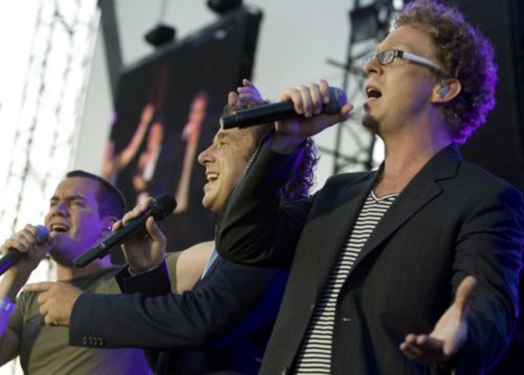Guus Marco Nick En Simon Steunen Jurk Het Parool