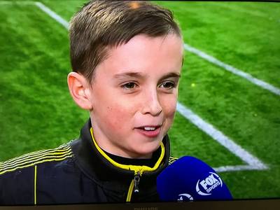 Snelle actie ballenjongen Lars bewijst VVV dienst: ‘Roel Janssen stak al duimpje op’