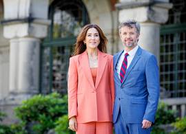 Kroonprins Frederik van Denemarken staat achter zijn moeder: “Ze heeft de prinstitels terecht afgenomen”