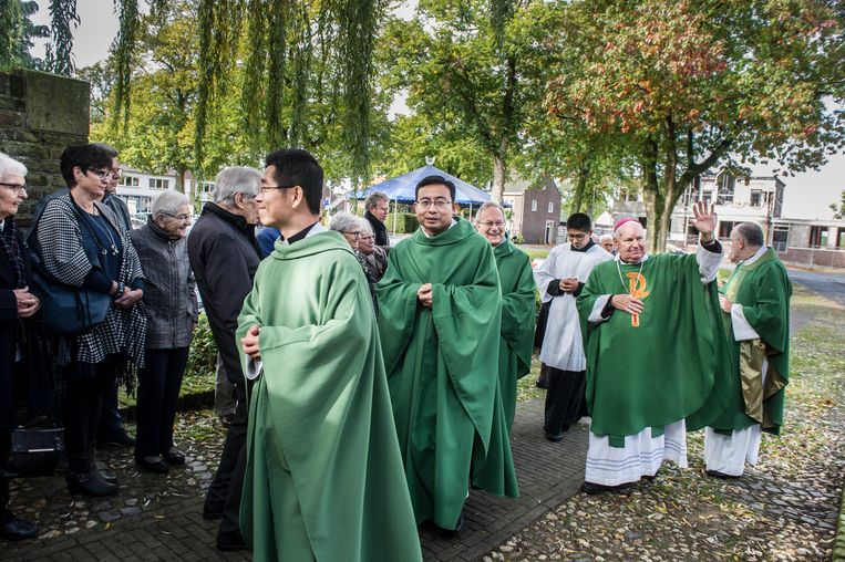 Mis voor Limburgse bisschop die vooral in China bekend is - Trouw