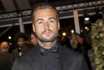 Miljuschka Witzenhausen noemt drinkende Dave Roelvink 'slapjanus'