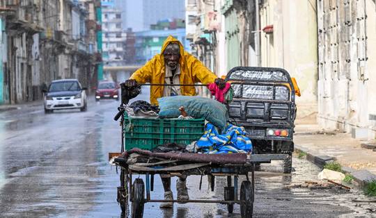 Cuba draait op laatste druppels olie en kraakt in zijn voegen. Trump lijkt Venezuela-script te willen volgen