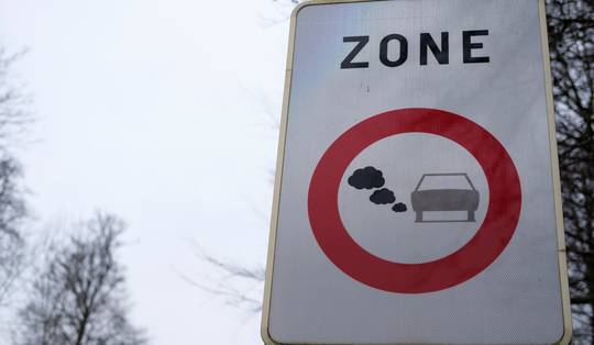 Afvoeren Brusselse lage-emissiezone zorgt voor politieke rel: ‘Eén op de tien automobilisten zou stad niet meer binnen hebben gekund’