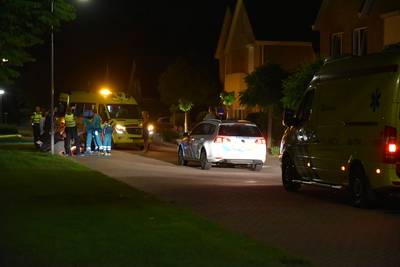Fietsster zwaargewond bij val in Aalten, traumahelikopter ter plaatse