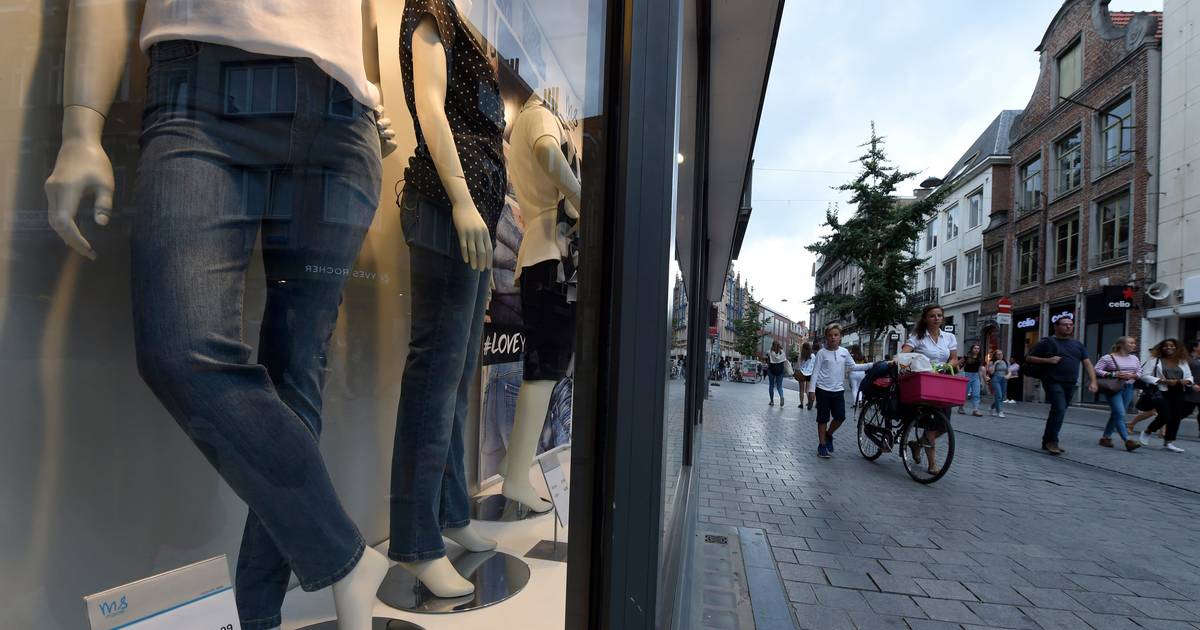 "Vier kandidaat-overnemers voor MS Mode in België" | Default | hln.be