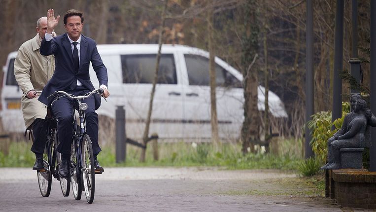Rutte had bijna zijn ontslag aangeboden bij Beatrix | Buitenland | Nieuws | HLN