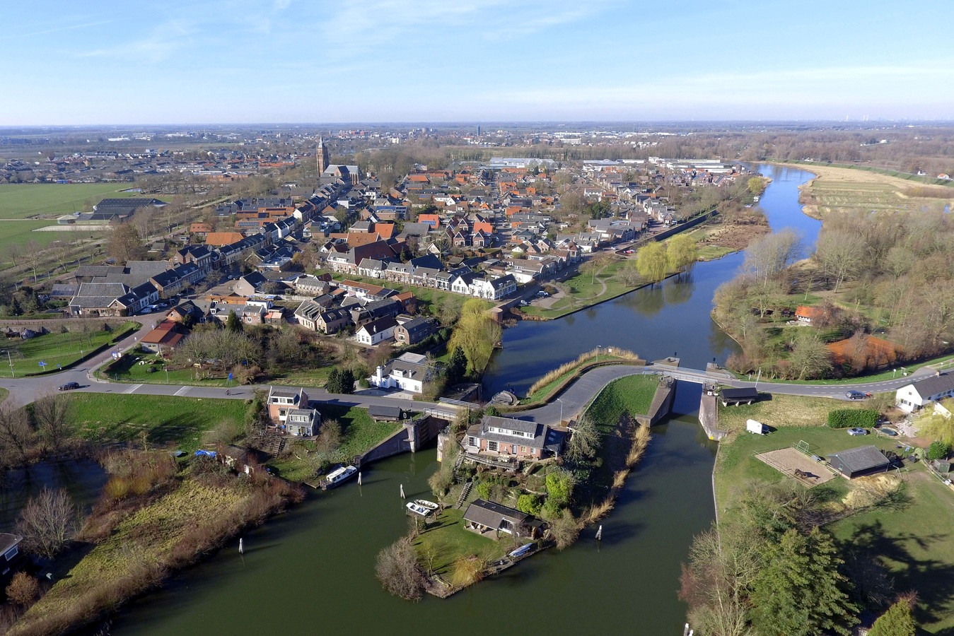 Groeten uit Asperen, een stadje met een roerige geschiedenis | Foto | AD.nl