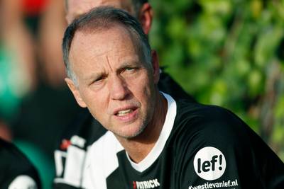 Keeperstrainer NEC ontslagen uit ziekenhuis