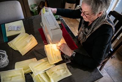 Maas en Waalse mondkapjes nu ook te koop voor een goed doel in Appeltern en Druten