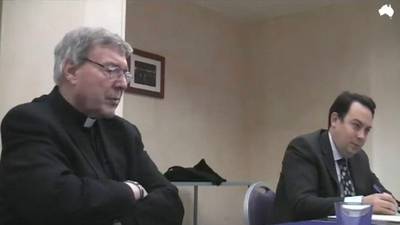 Pedofiele kardinaal ‘schoof priesterkleed opzij en ontblootte penis’