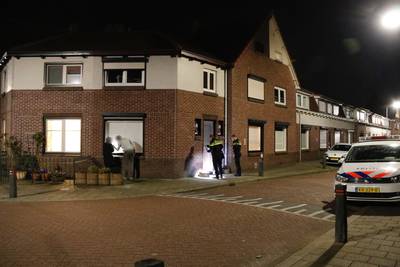 Gevels van twee woningen in Gennep vernield door schoten met luchtbuks