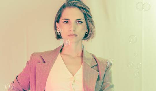 Elisabeth Lucie Baeten na de crash: ‘Gelukkig voor mijn lezers hoeven zij niet met mij samen te leven’