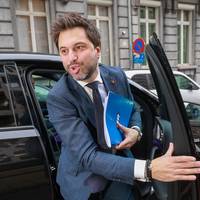 Presidentiële allures en buitenlandse trips: wat zoekt MR-voorzitter Bouchez eigenlijk in China?