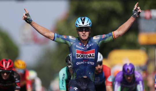 Twee op een rij voor Tim Merlier: Belg sprint opnieuw naar winst in de Tour