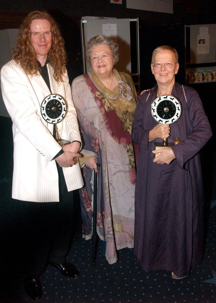 Actrice Dora van der Groen is overleden TV hln.be