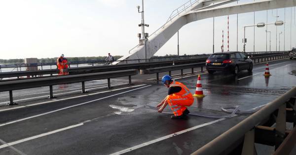 Problemen Op Merwedebrug Door Hitte Lijken Onder Controle Hitte
