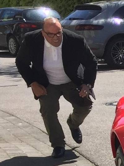 Wie is toch de dief van die peperdure en zeldzame Ferrari?