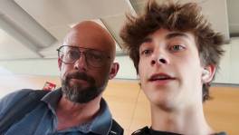 Camera’s volgen Beau Coppens van Zweden naar het podium van Tien ...