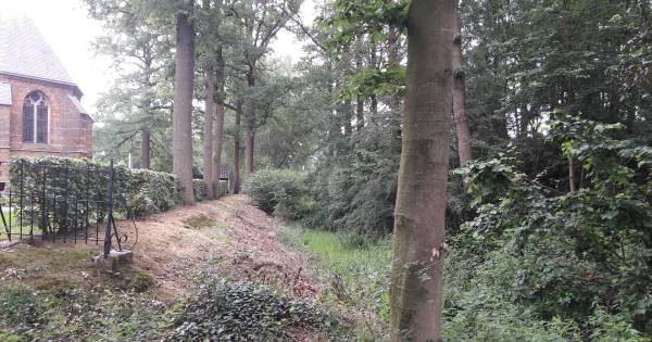 Sleuvenonderzoek moet uitsluitsel over motteburcht in Leur geven