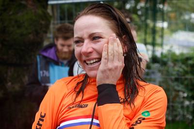 Van Vleuten: Liever zelf gewonnen, maar het gaat om de ploeg