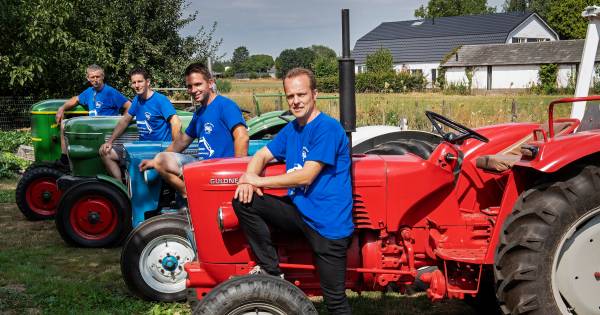 Lang lint oude tractoren trekt door Heumen en Wijchen