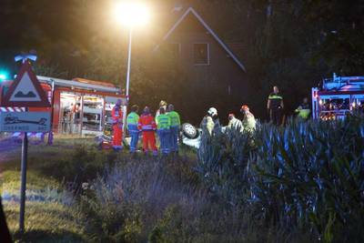 Automobiliste (63) overleden door botsing met trein op onbewaakte overweg bij Winterswijk