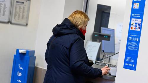 Plooit NMBS na hevige reacties op sluiting 44 stationsloketten in Vlaanderen?