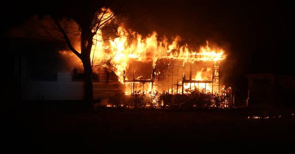 Chalet door brand verwoest op camping in Molenschot - BN DeStem