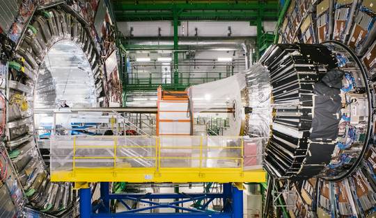 Botsing tussen natuurkundigen over grootste onderzoeksmachine ooit