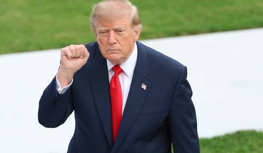 Opvallende koerswijziging: Trump sluit deal met Poetin voor Russische diesel om zo de prijzen te drukken voor de midterms