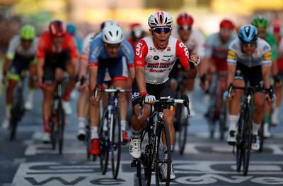 Slotrit prooi Ewan, Bernal (22) wint de Tour, Kruijswijk derde op eindpodium