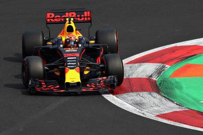 Max wint Grand Prix van Mexico