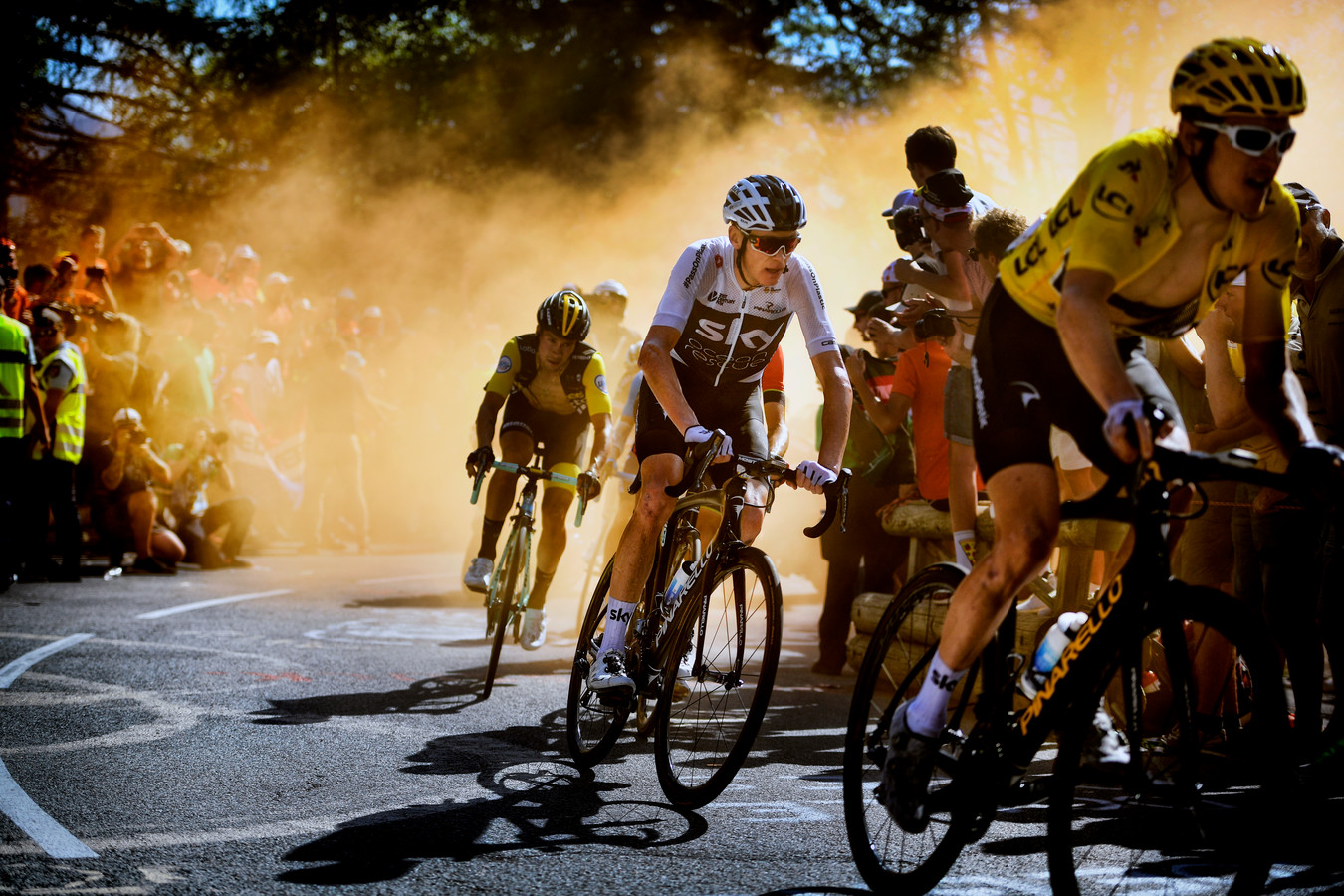 Tour de france песня. Tour de France Alpe d,Huez. Тур де Франс 1994. На колесах тур де Франс фильм. Le Tour de France Merida.