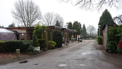 Gast bedreigde beheerder met mes omdat hij camping Ledeacker moest verlaten