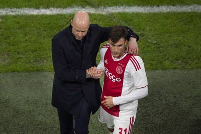 Erik ten  Hag: Waarom zou ik opgelucht moeten zijn?