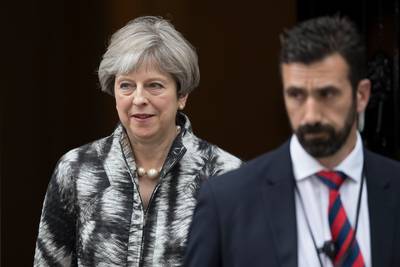 May door het stof:  Ik ben verantwoordelijk voor deze puinhoop