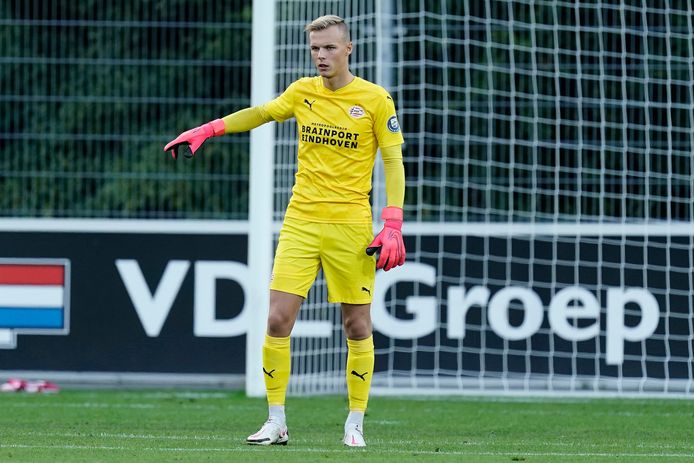 Psv Hevelt Keeper Maxime Delanghe 19 Over Naar De A Selectie Psv Ed Nl