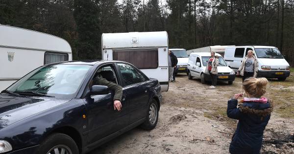 Woonwagenbewoners verlaten toch Mill